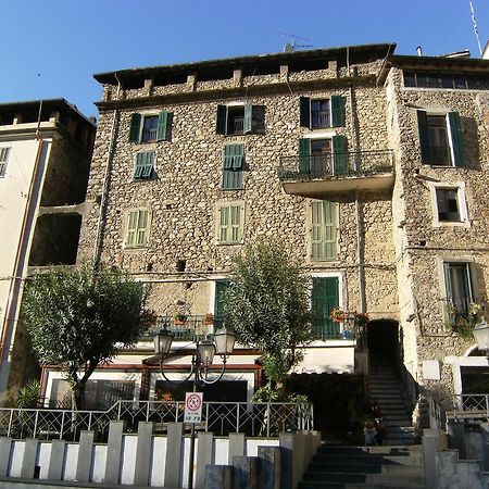 Bed and Breakfast Il Nido Di Rondine Dolceacqua Exterior foto
