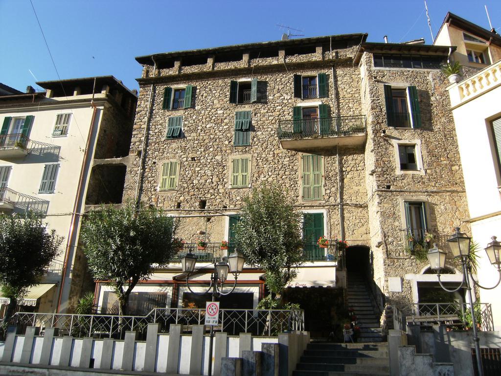 Bed and Breakfast Il Nido Di Rondine Dolceacqua Exterior foto